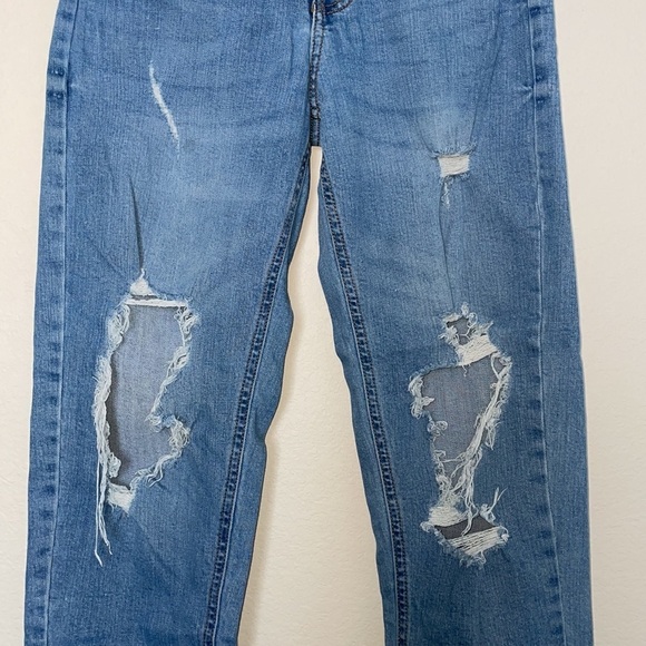 WILD FABLE cropped distressed ripped blue jeans in women’s size 00 - Picture 4 of 8